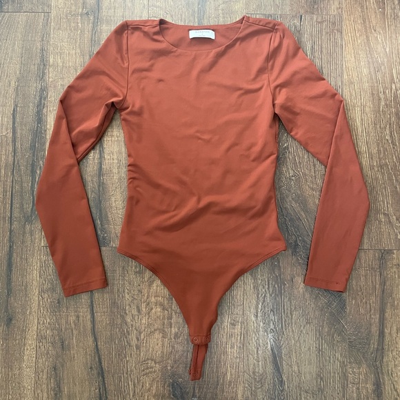 Babaton bodysuit - Picture 1 of 3